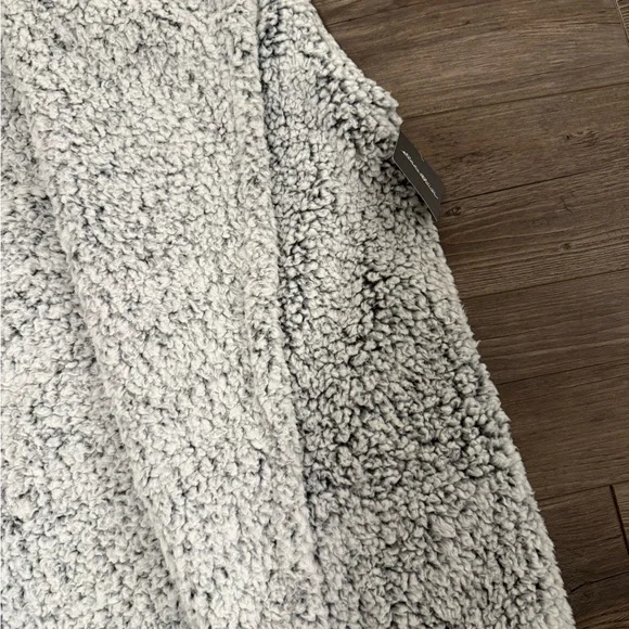 NWT Fireside Plush Vest - Eddie Bauer - Picture 5 of 9